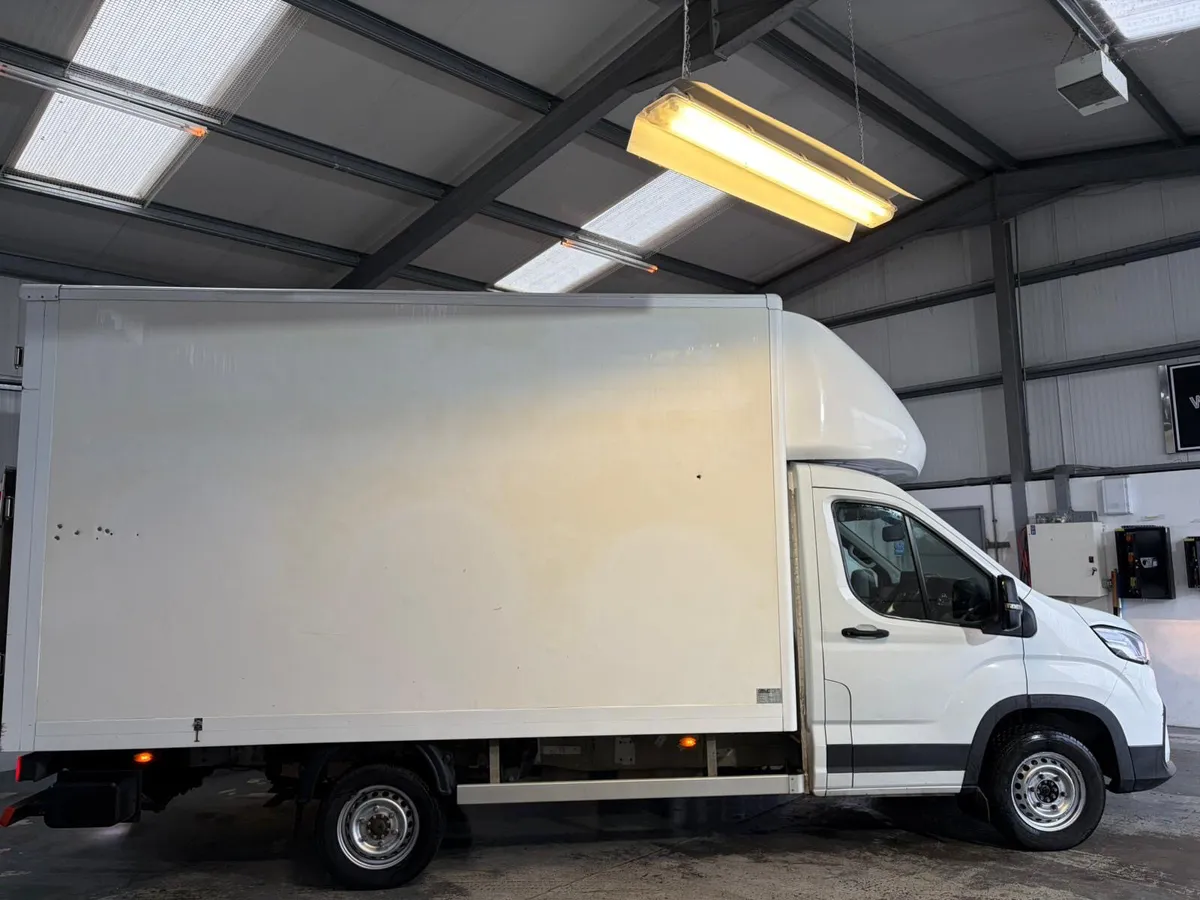 Maxus DELIVER 9 2022 BOX BODY - Image 2