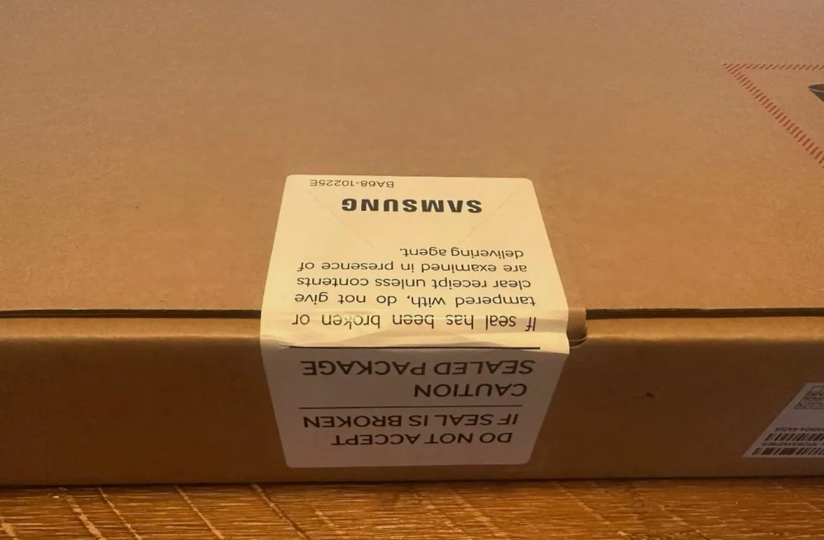 New Unopened Sealed box Samsung Galaxy Chromebook - Image 2