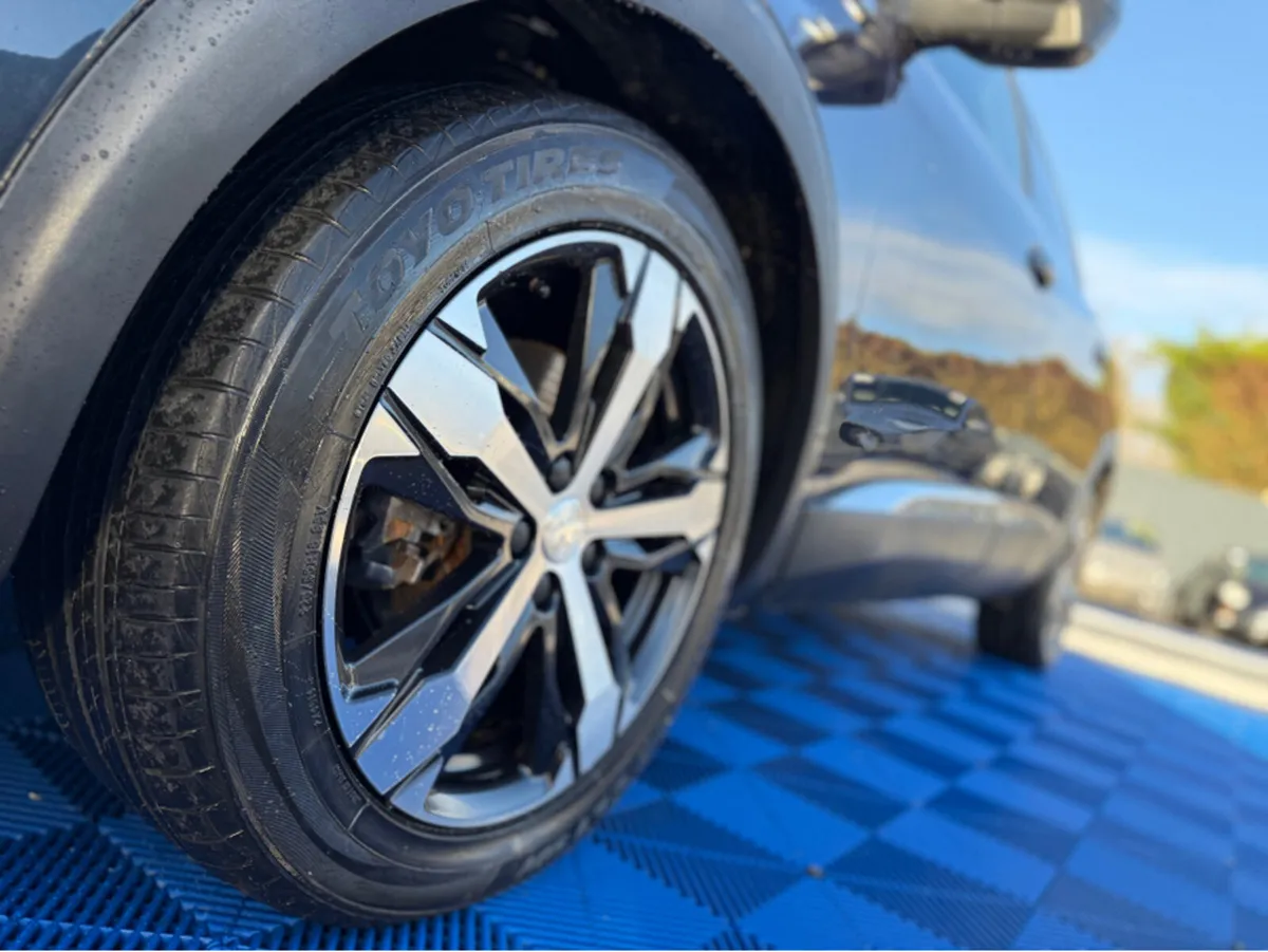 Peugeot 5008 GT-LINE - 2.0L DIESEL - 7 SEATS - AUT - Image 4