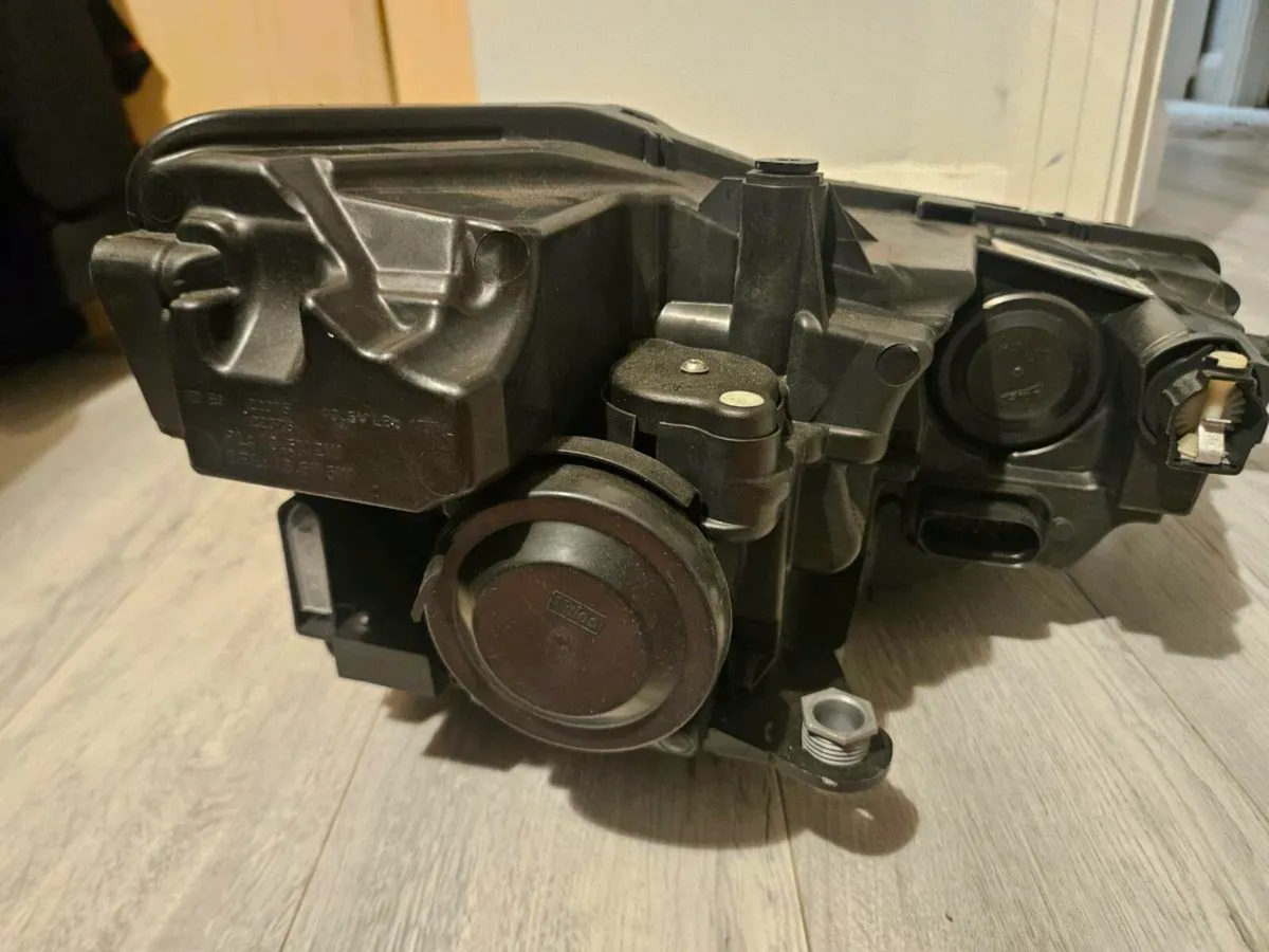 Mazda 3 rear light, new - Image 2