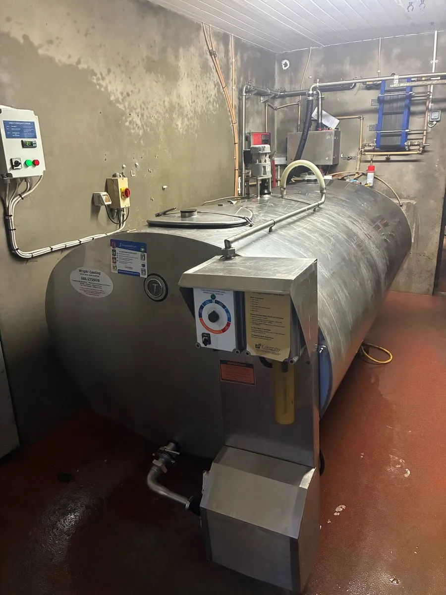 Milk tank 2550 litres - Image 1