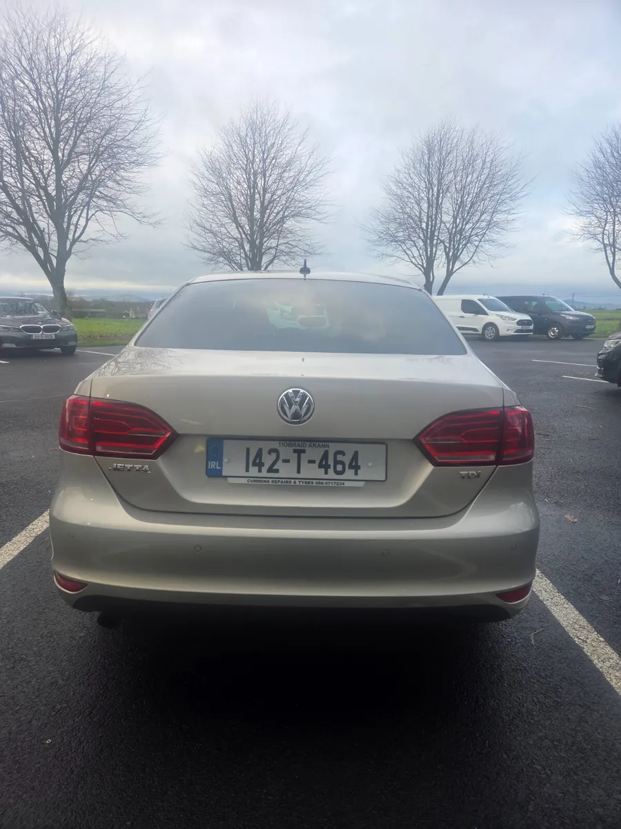 Volkswagen Jetta 2014 - Image 3