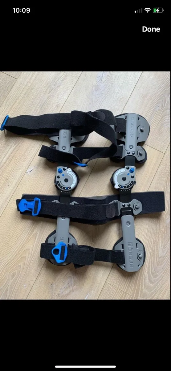 Knee brace - Image 1