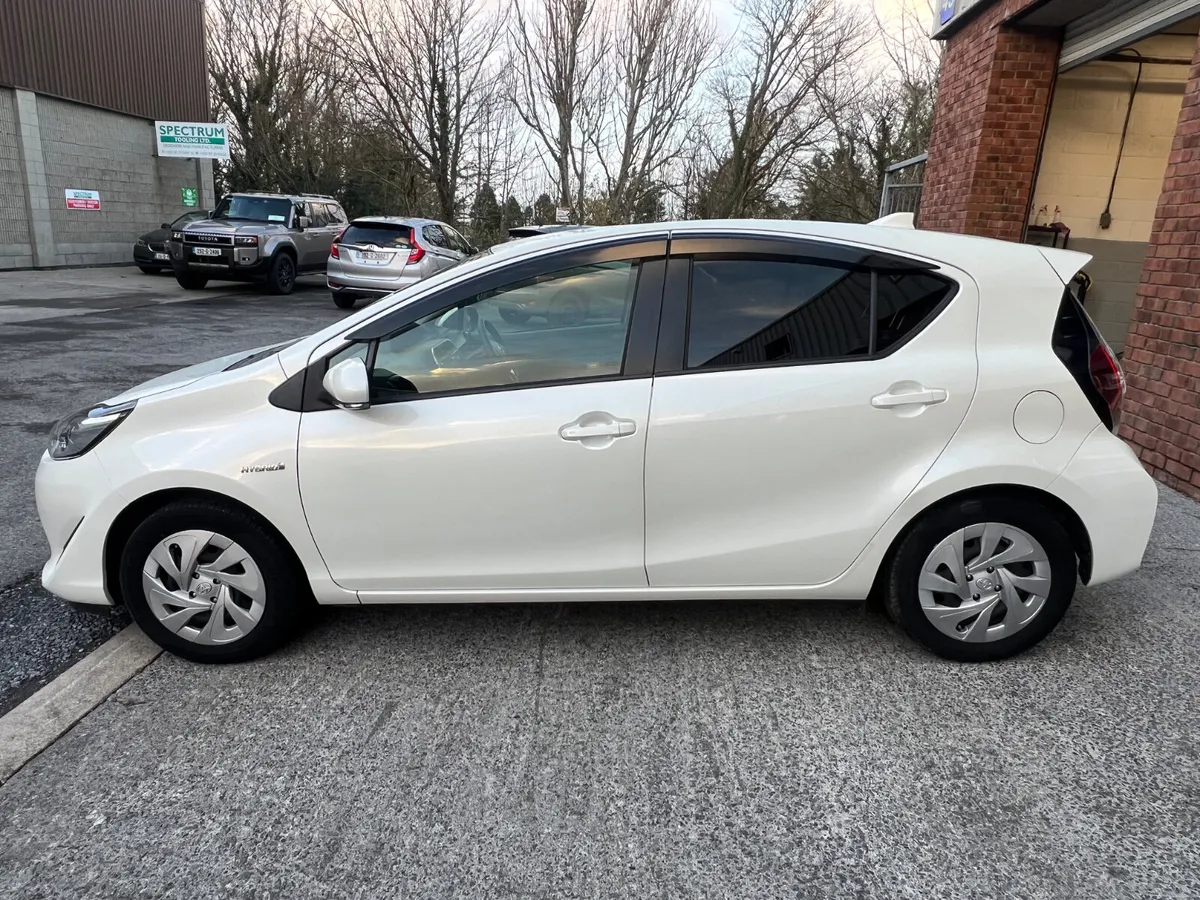 Toyota Aqua 1.5L Hybrid 2020 - Image 3