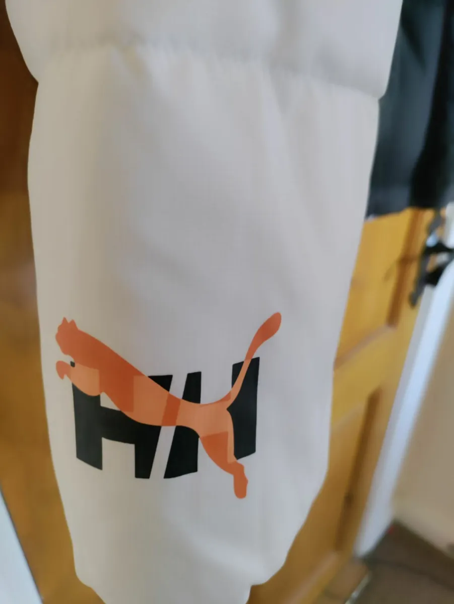 Puma X Helly Hansen reversible jkt L New - Image 2