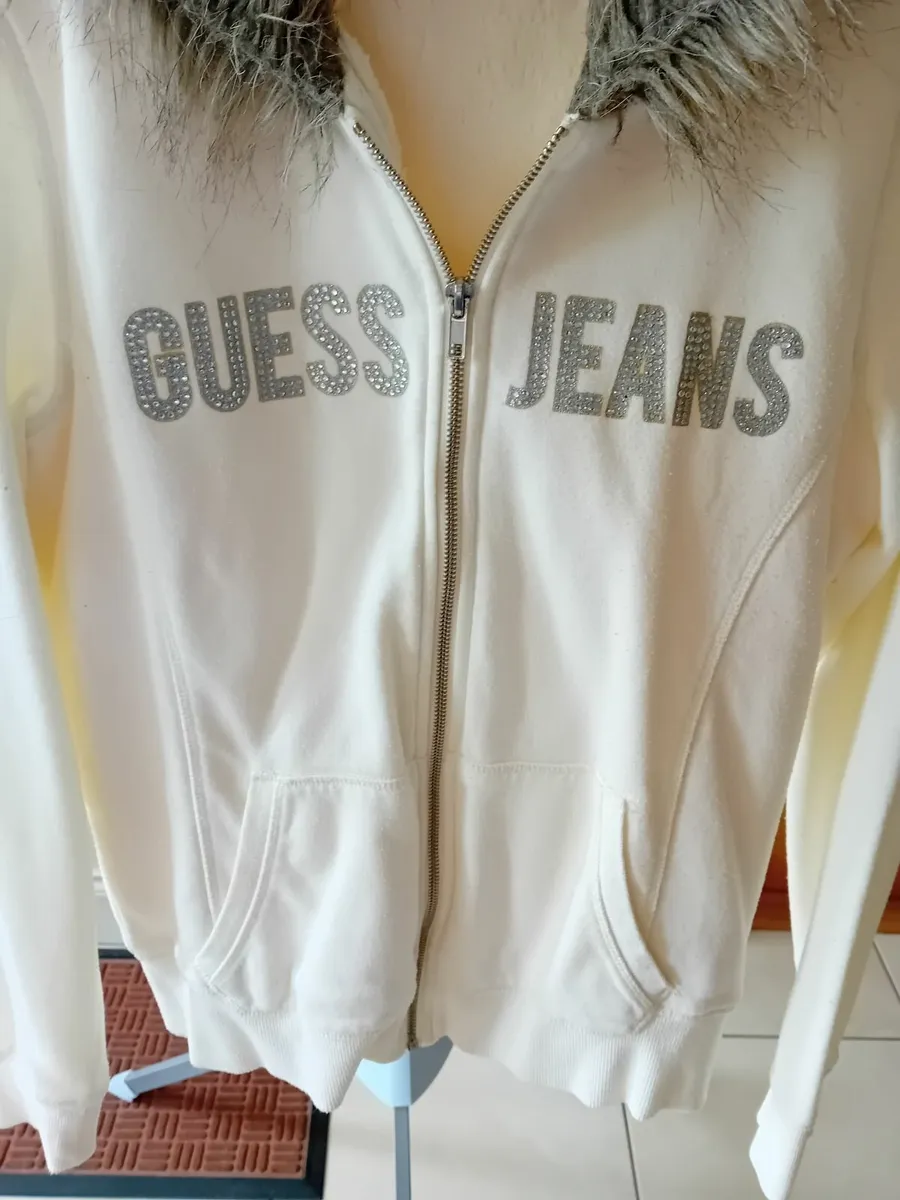 Guess Hoodie - Image 3