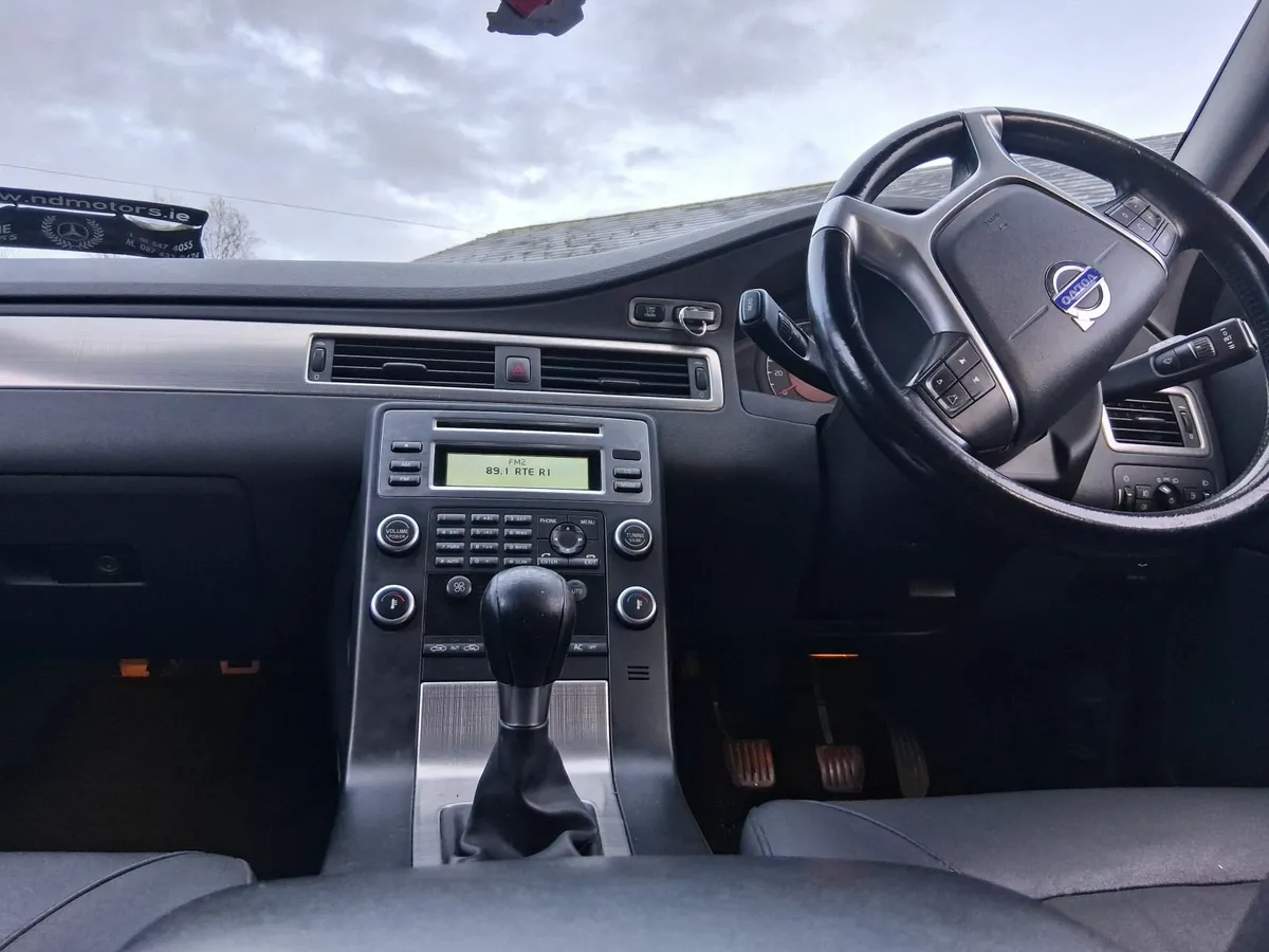 Volvo V70 2010 nct till 05/26, excellent to drive - Image 3