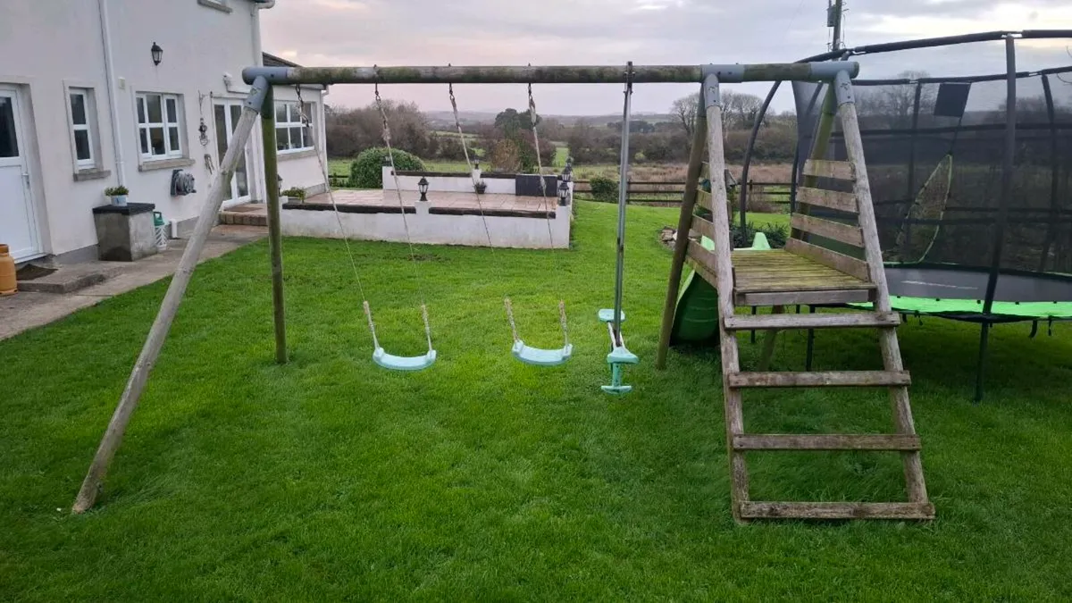Trampline and Swing set - Image 4