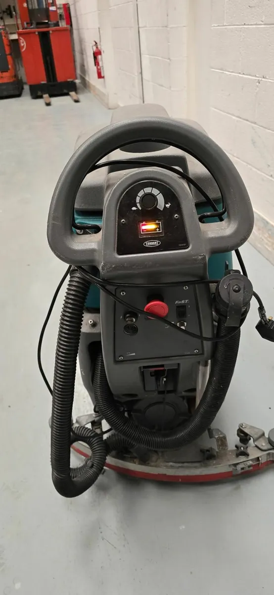 Floor Cleaner - Image 3