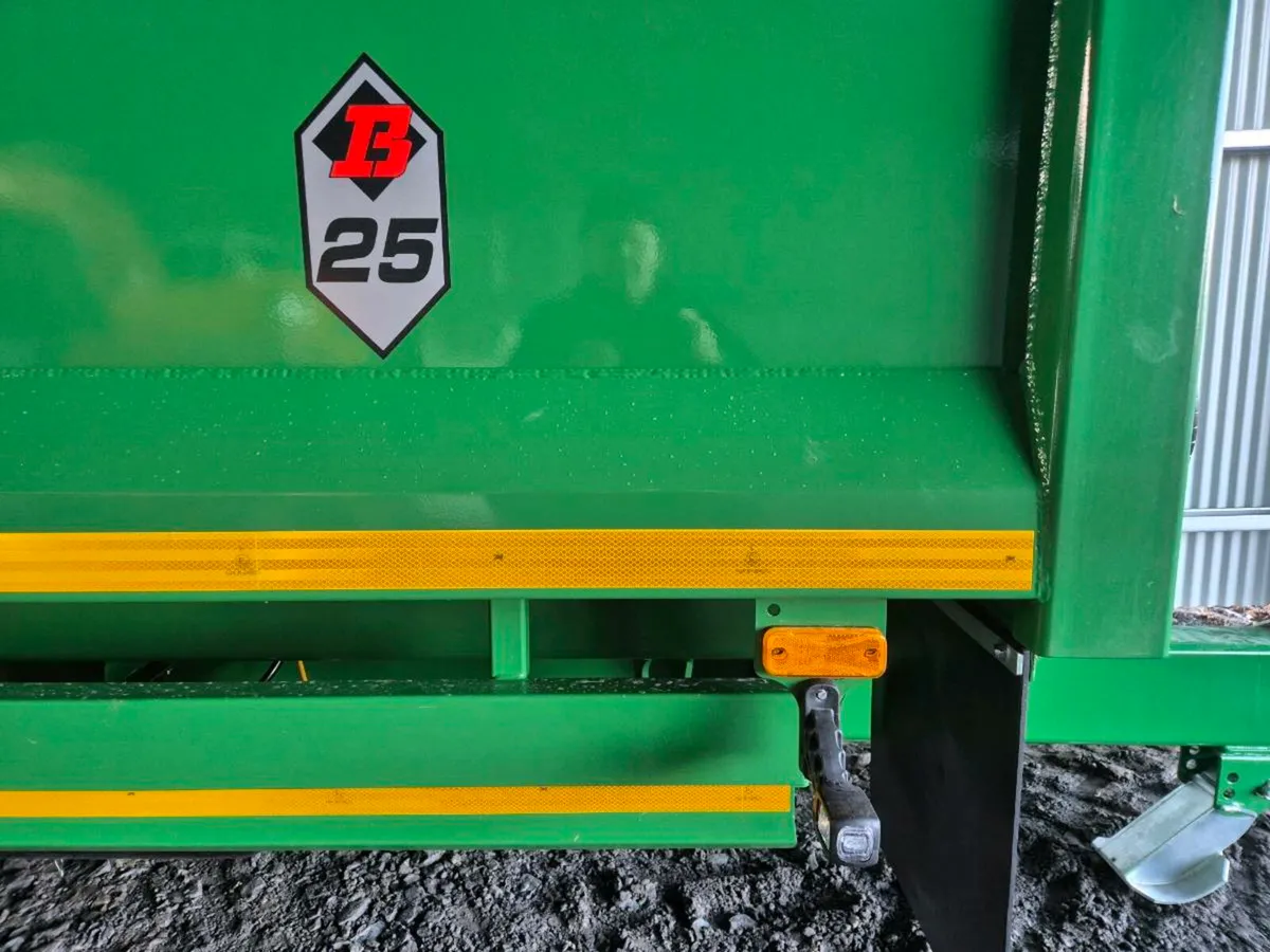 Silage trailer - Image 2