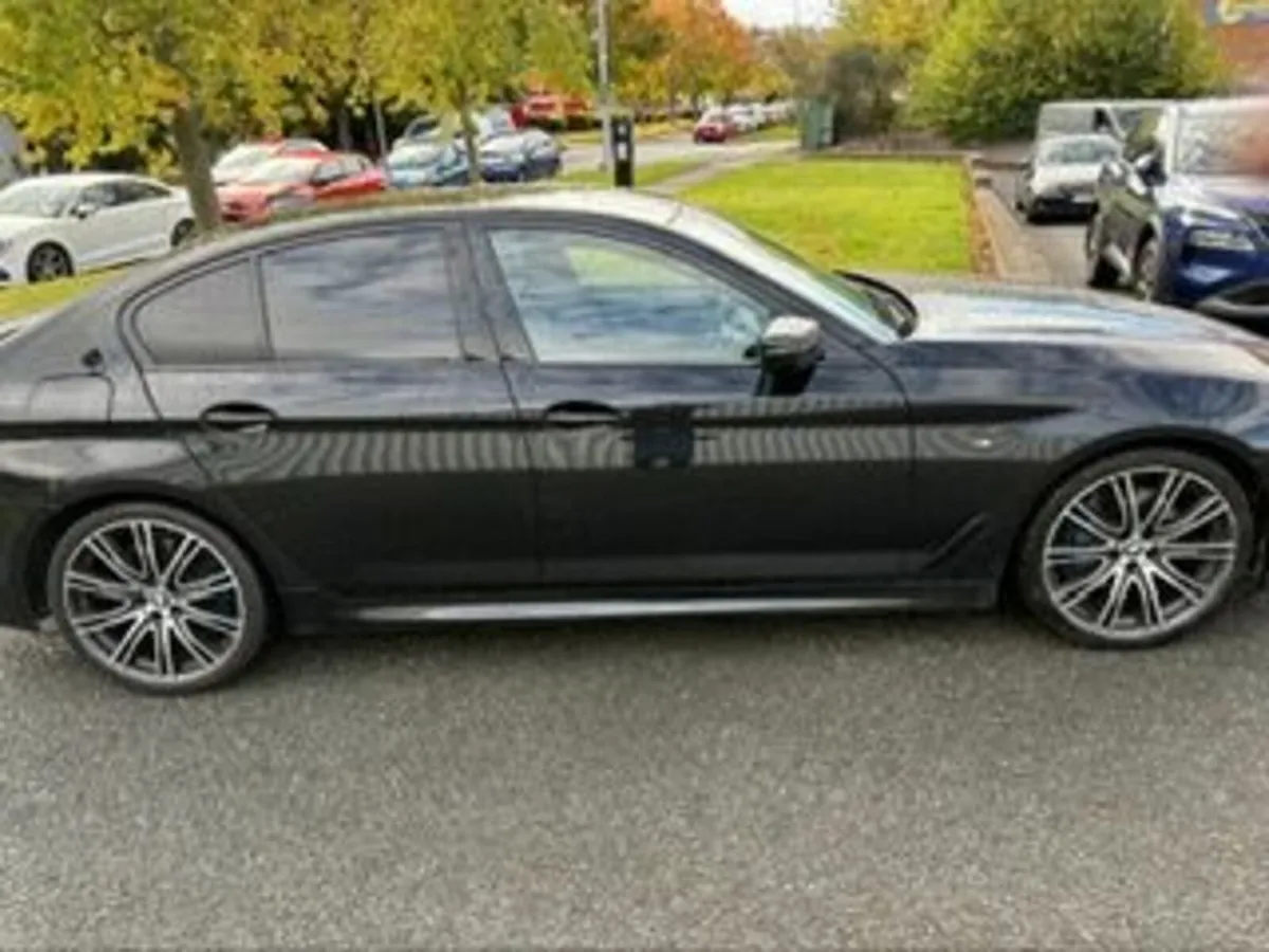 BMW 5-Series 2019 - MSport - Image 1