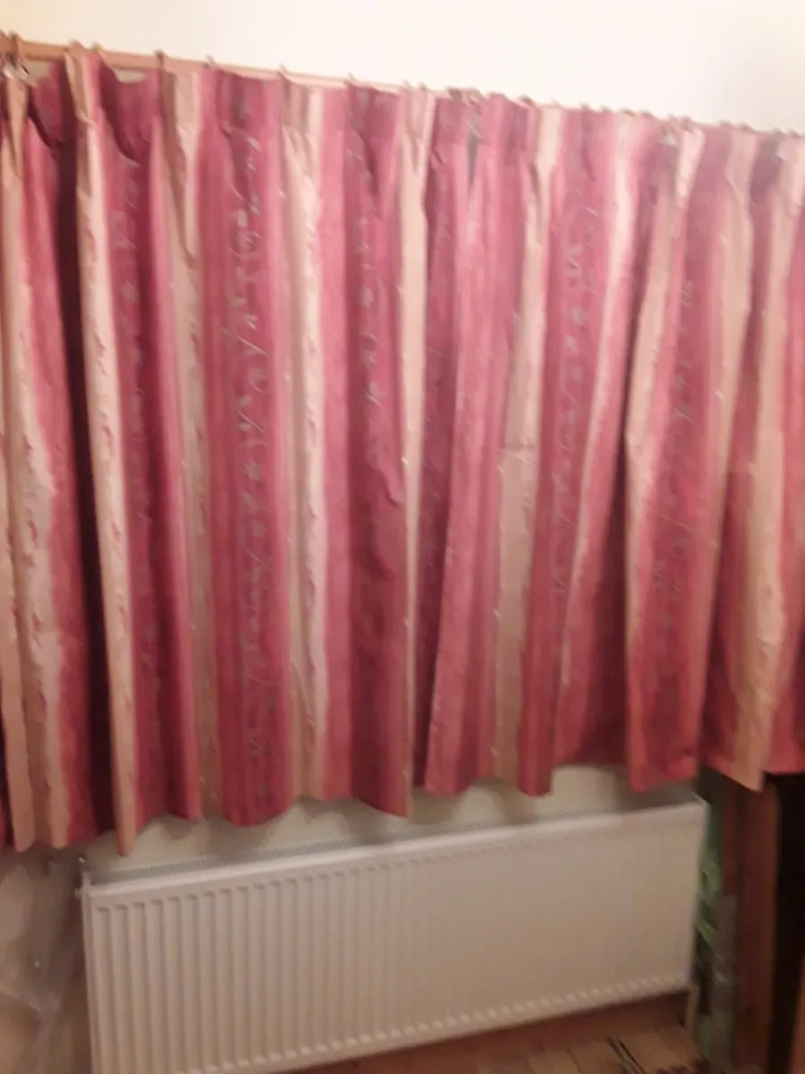 Lovely floral pattern blackout drapes - Image 3