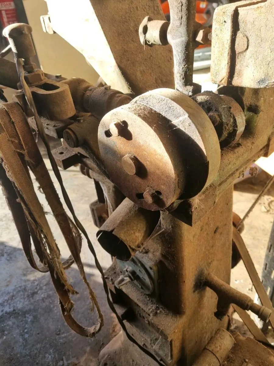 Saw sharpener - Image 1