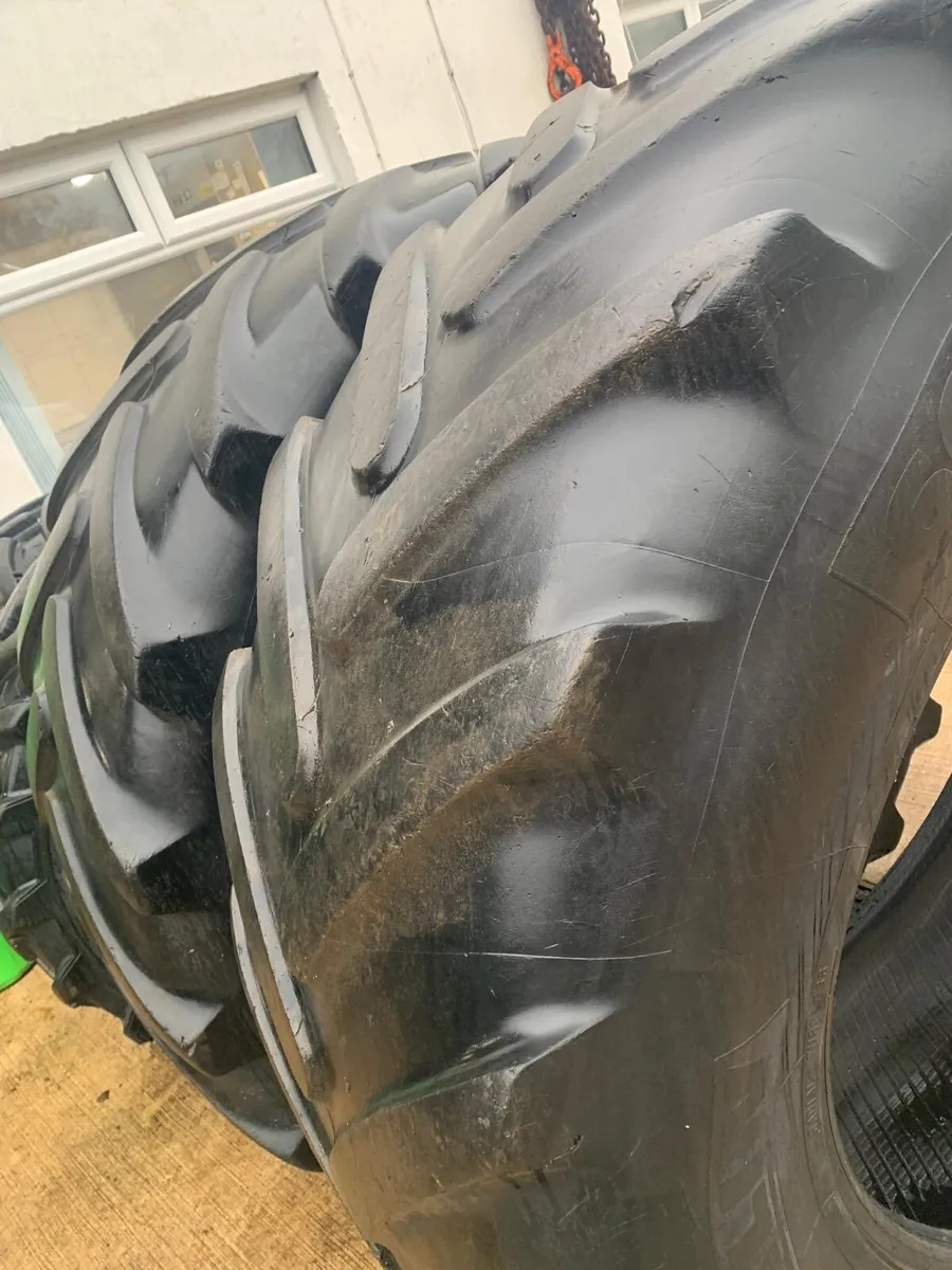 2 x 600-65 R38 Michelin Tyres - Image 3