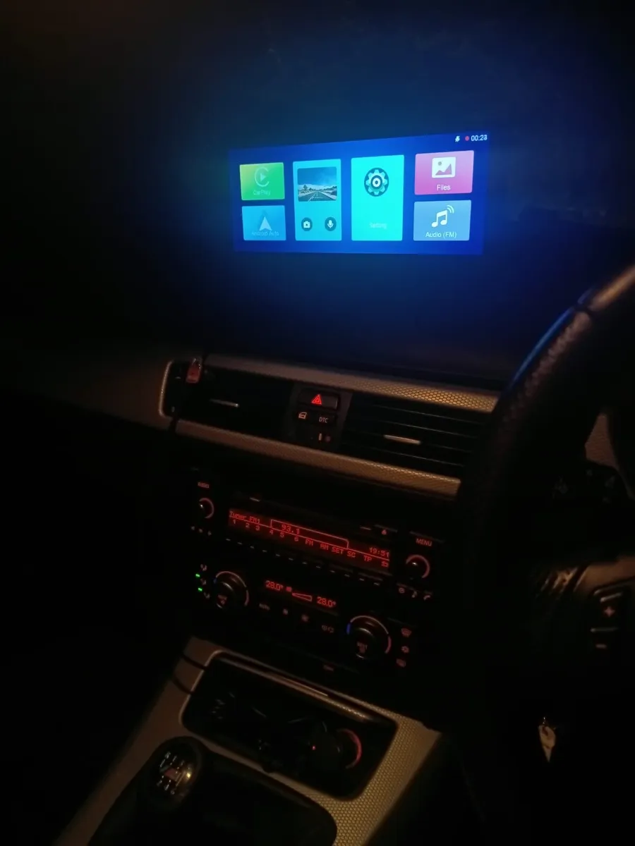 BMW 3 Series 318i M Sport Low miles - Image 4