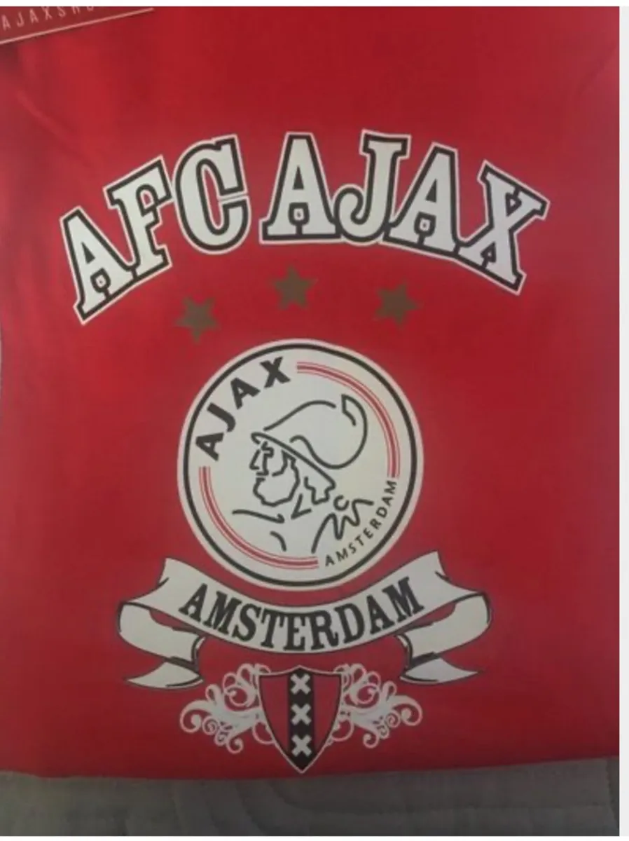 Ajax Football T-shirt Size Age 12/13 - Image 1