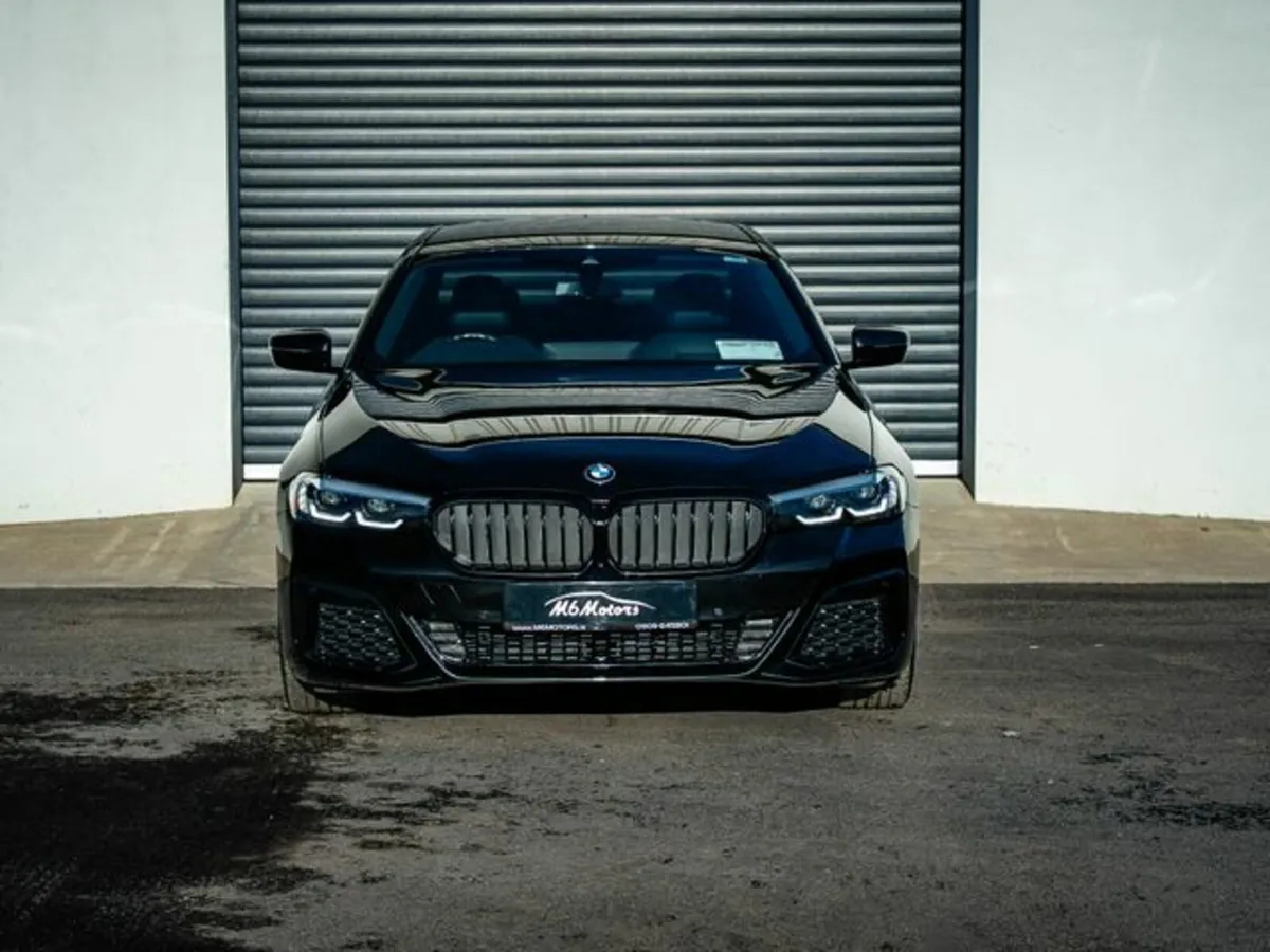 BMW 5-Series 520D M SPORT - Image 2