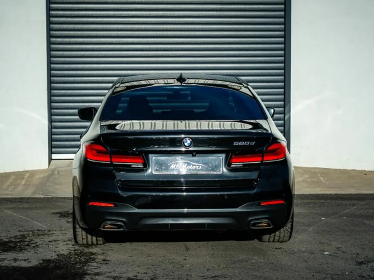 BMW 5-Series 520D M SPORT - Image 4