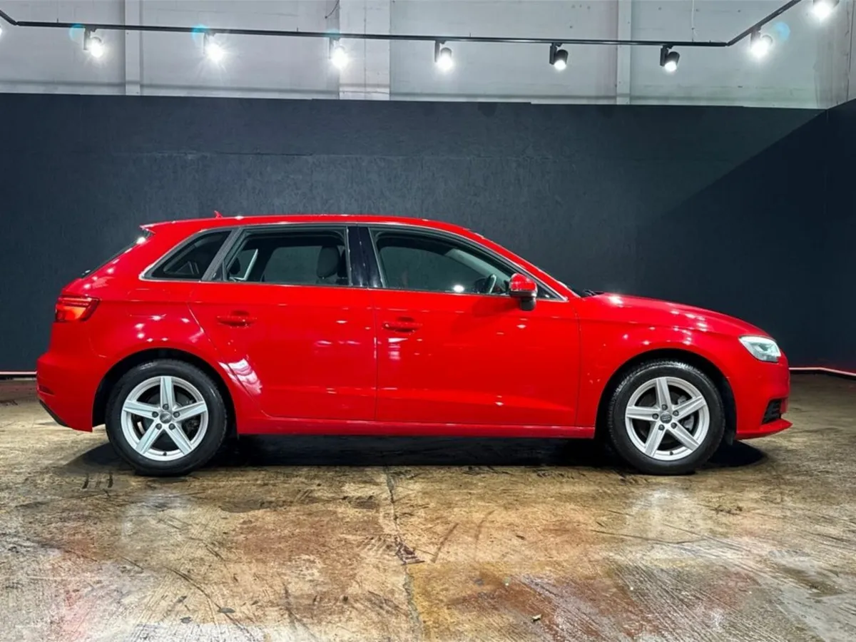 Audi A3 AUTOMATIC 1.4L TFSI - REVERSE CAMERA - CRU - Image 3