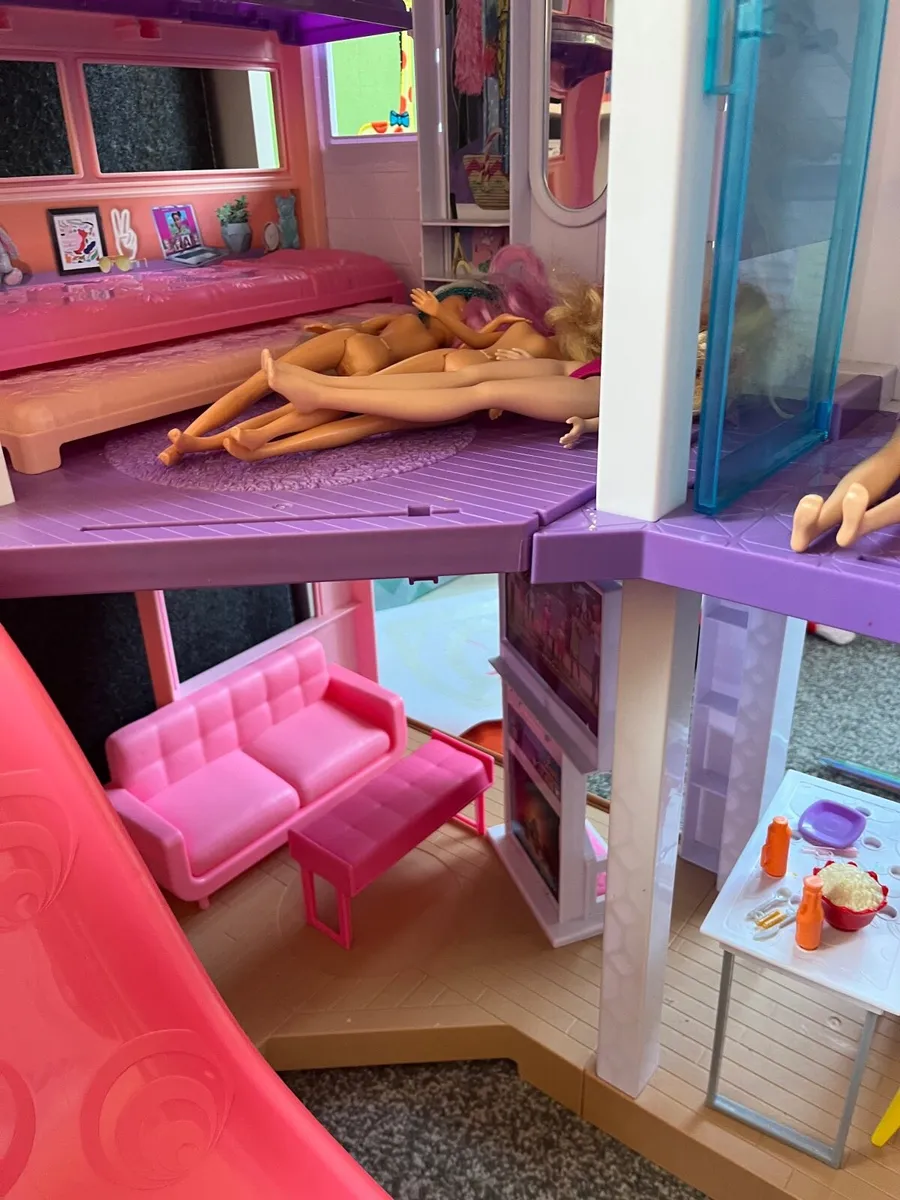 Barbie Dream House - Image 1