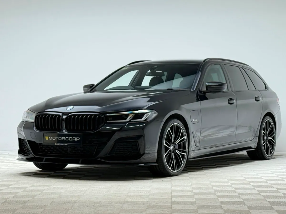 BMW 5-Series 530E M SPORT - Image 3