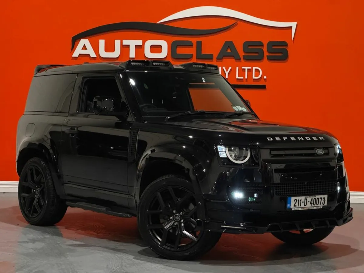Land Rover Defender Hard TOP D Mhev Auto - Image 1