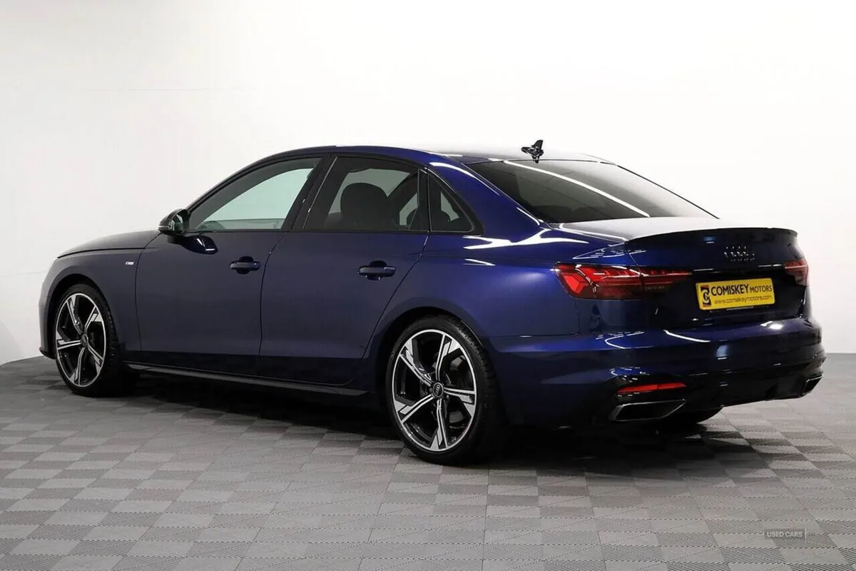 Audi A4 TDI Black Edition - Image 4