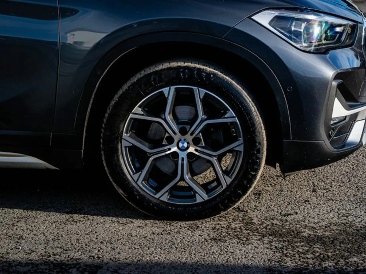 BMW X1 SDRIVE18D XLINE - Image 4