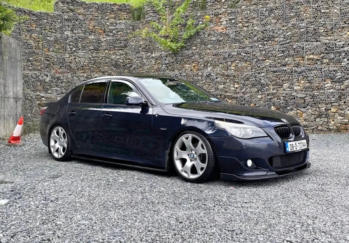 BMW 520d lci - Image 1