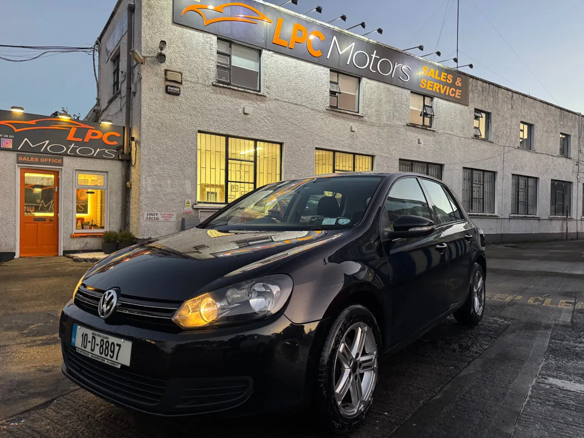 Volkswagen Golf 2010 Automatic - Image 4