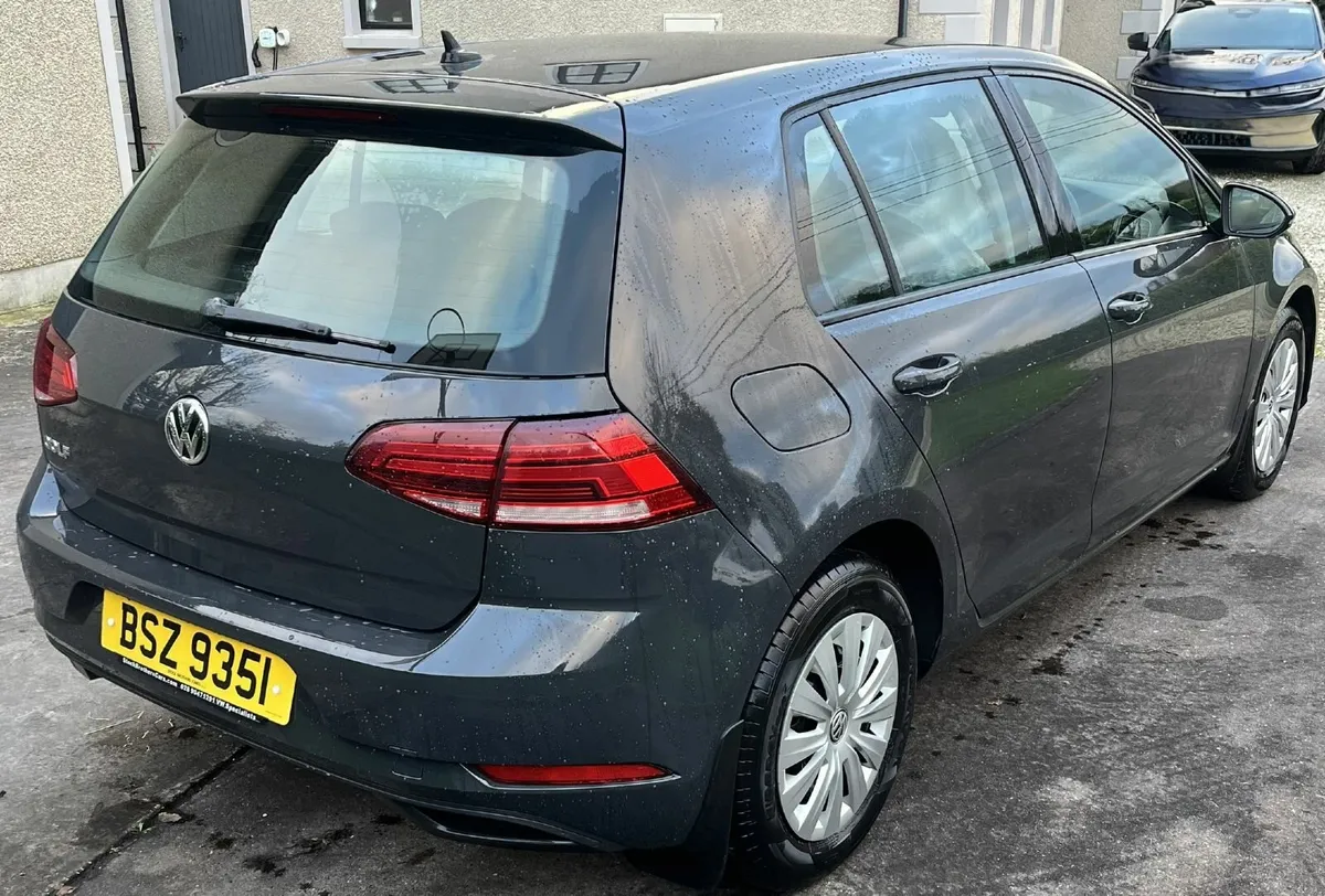 Volkswagen Golf 2018 - Image 2