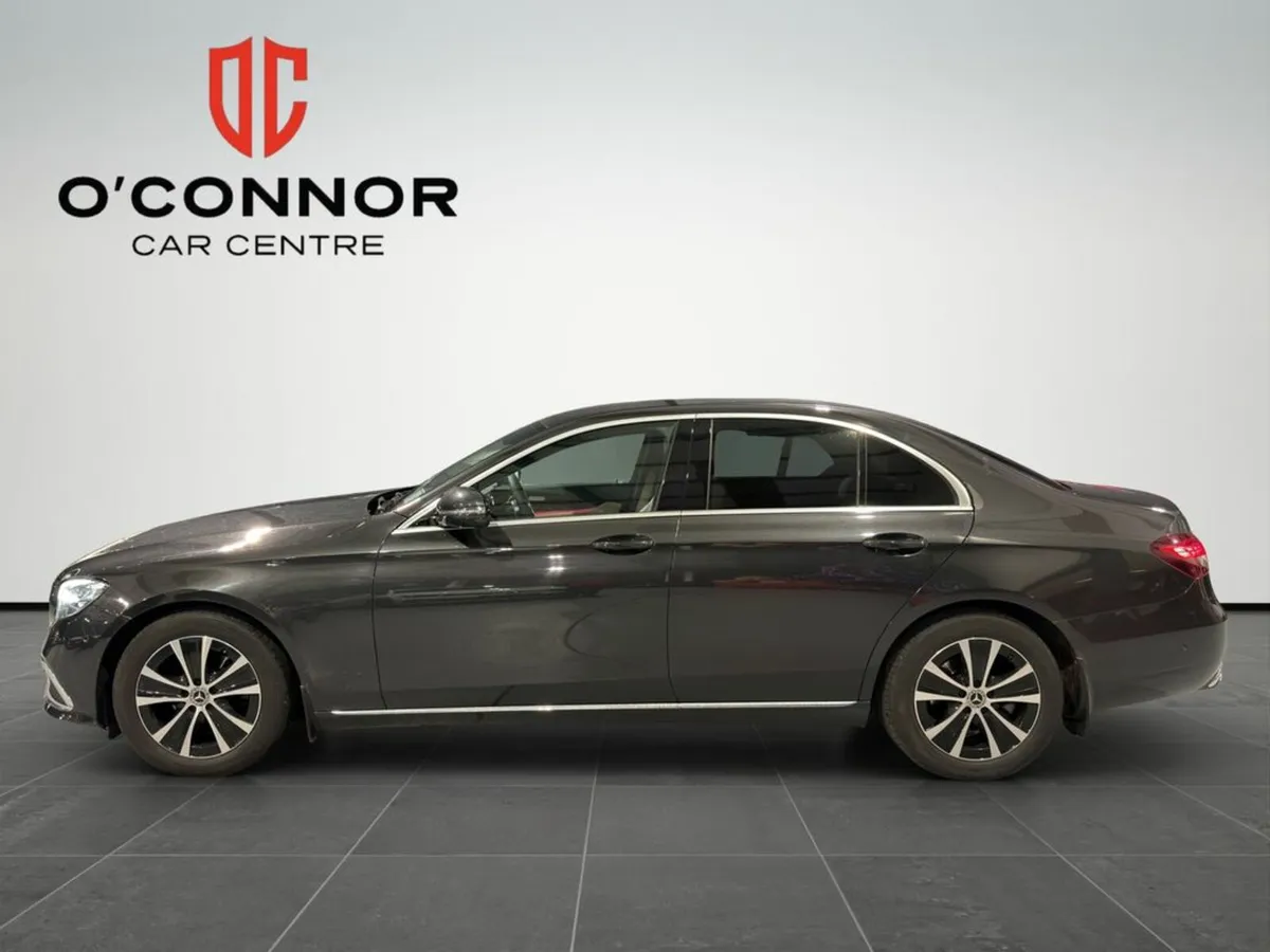 Mercedes-Benz E-Class E220D “One owner, new tyres, - Image 2