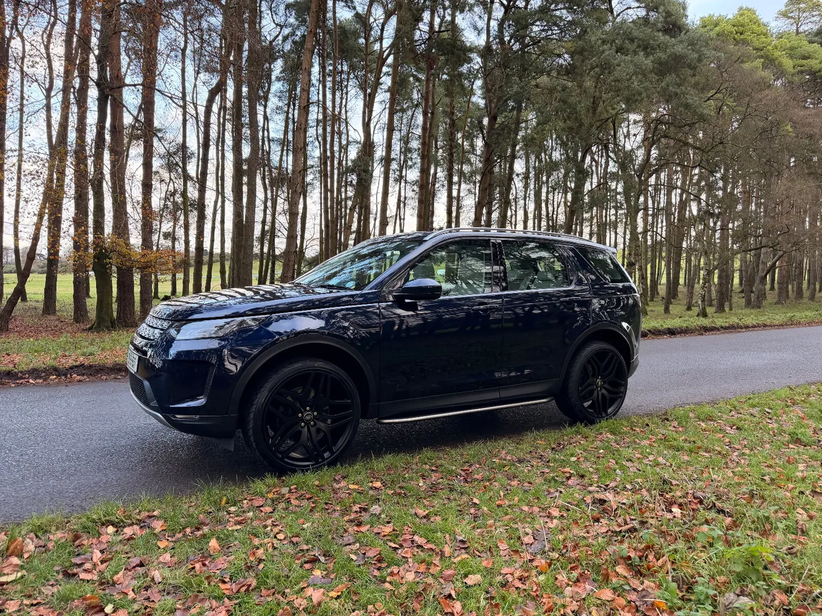 Land Rover Discovery Sport 7 Seater - Image 3