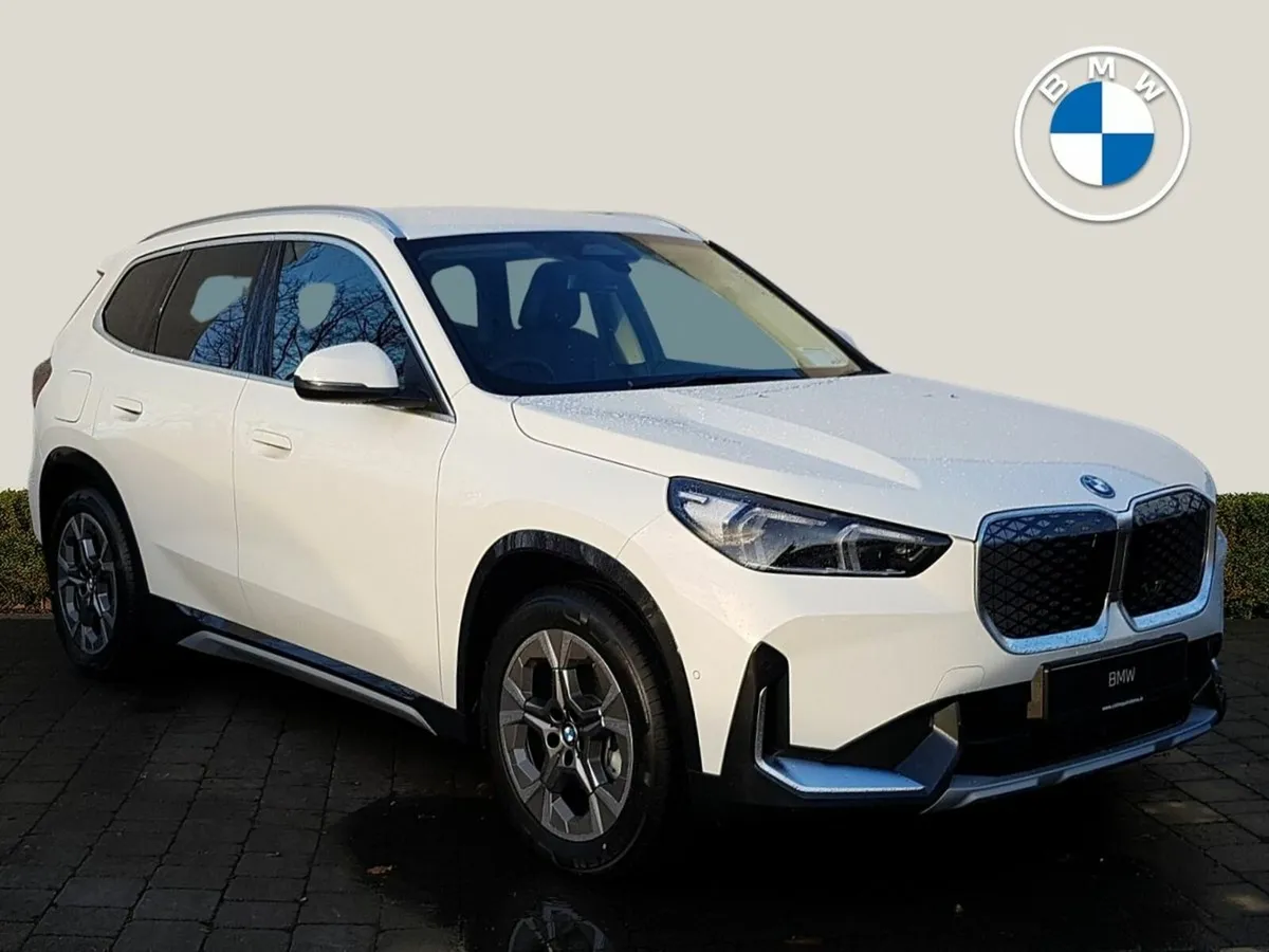 BMW iX1 eDrive20 xLine - Image 1