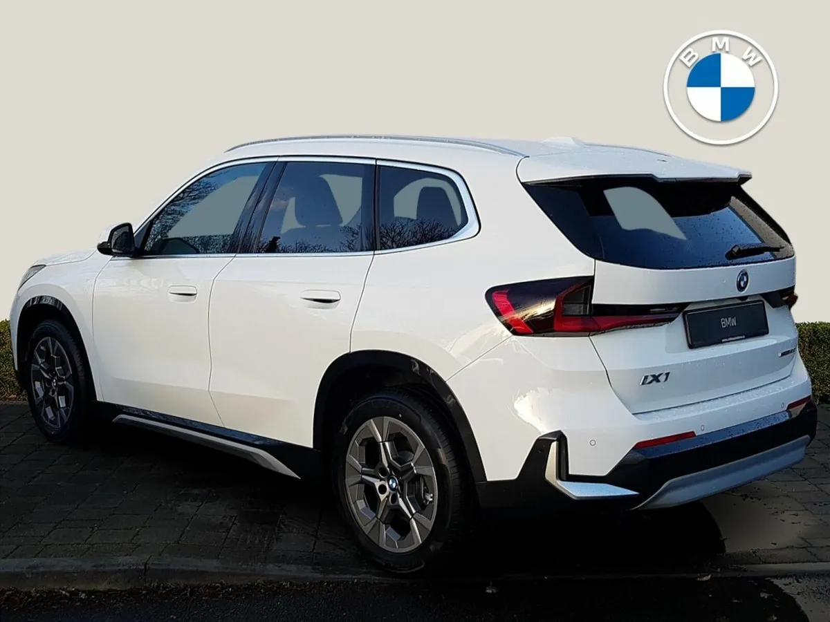 BMW iX1 eDrive20 xLine - Image 2