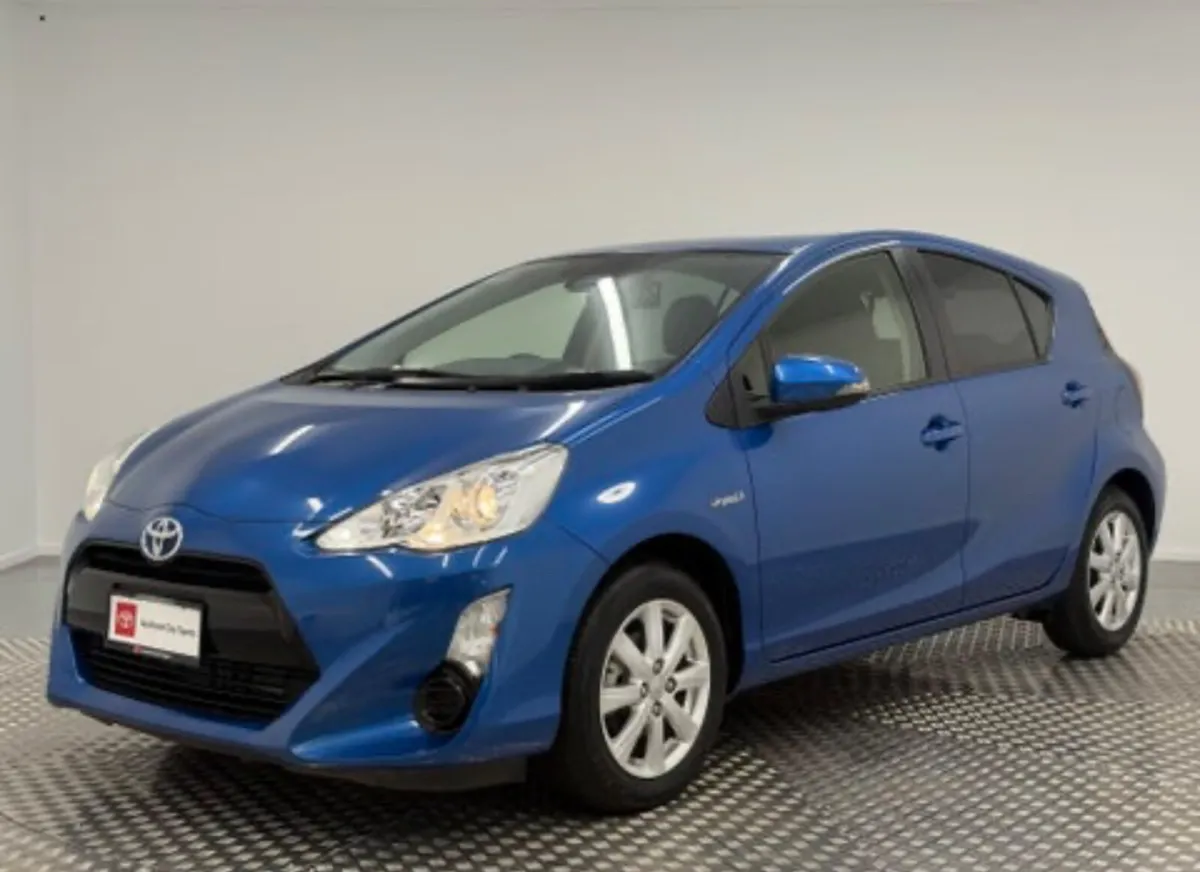 2016 TOYOTA AQUA. 82KMS ONLY. 2 YEAR NCT. AUTO 1.5 - Image 1