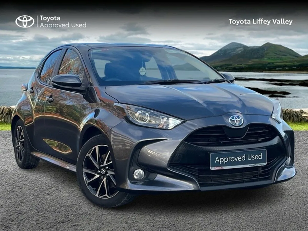 Toyota Yaris YARIS HYBRID LUNA SPORT - Image 1