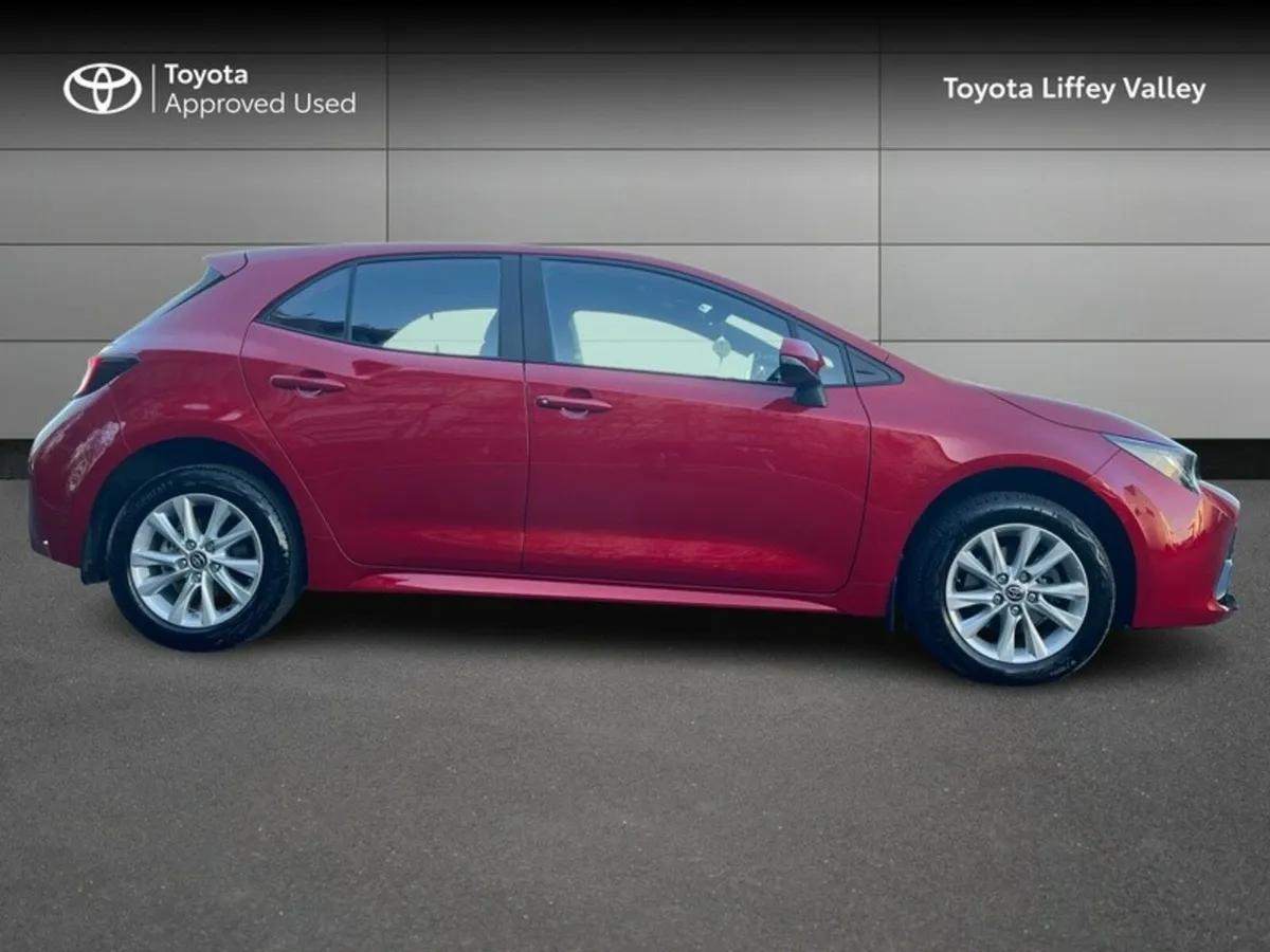 Toyota Corolla HYBRID LUNA H/B AUTO - Image 3