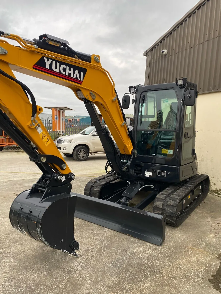 6ton excavator - Image 2