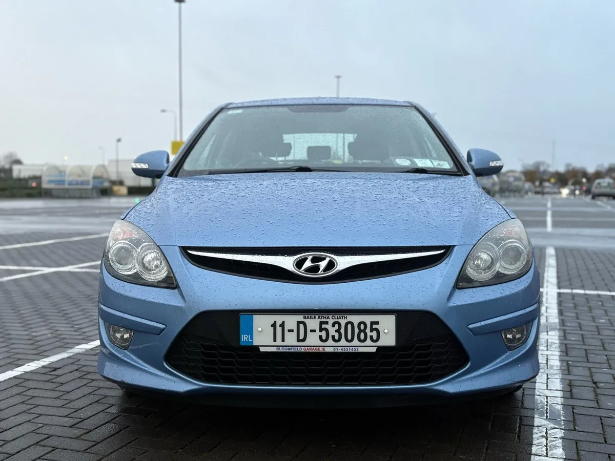HYUNDAI i30 - AUTOMATIC  - LOW MILES - Image 2