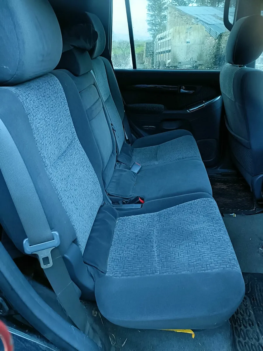 Toyota Land Cruiser 2007 manual crewcab - Image 2