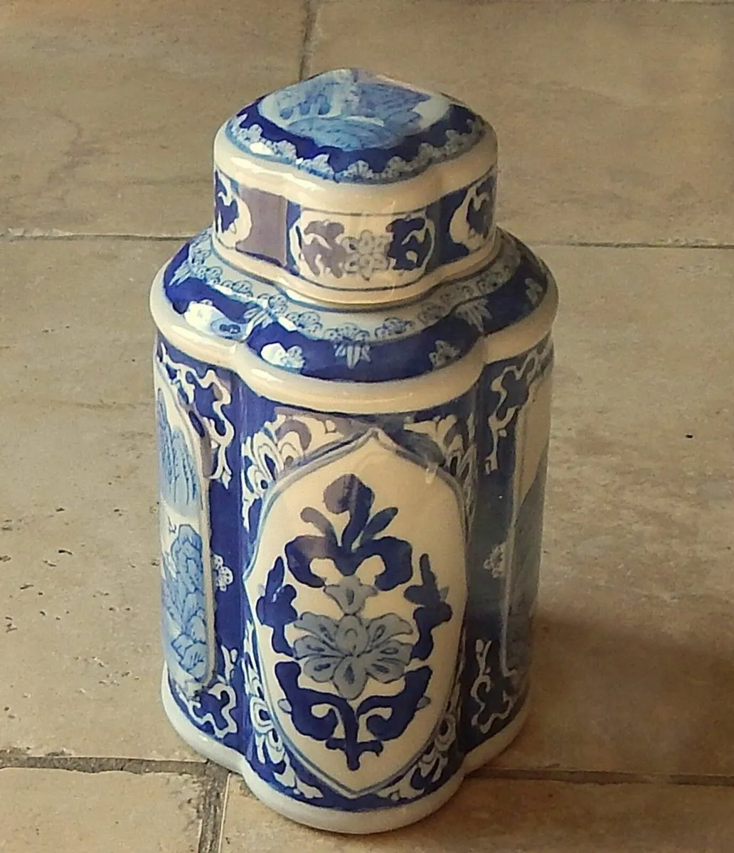 Vintage Oriental Hand Painted Ceramic Tea Caddy - Image 2