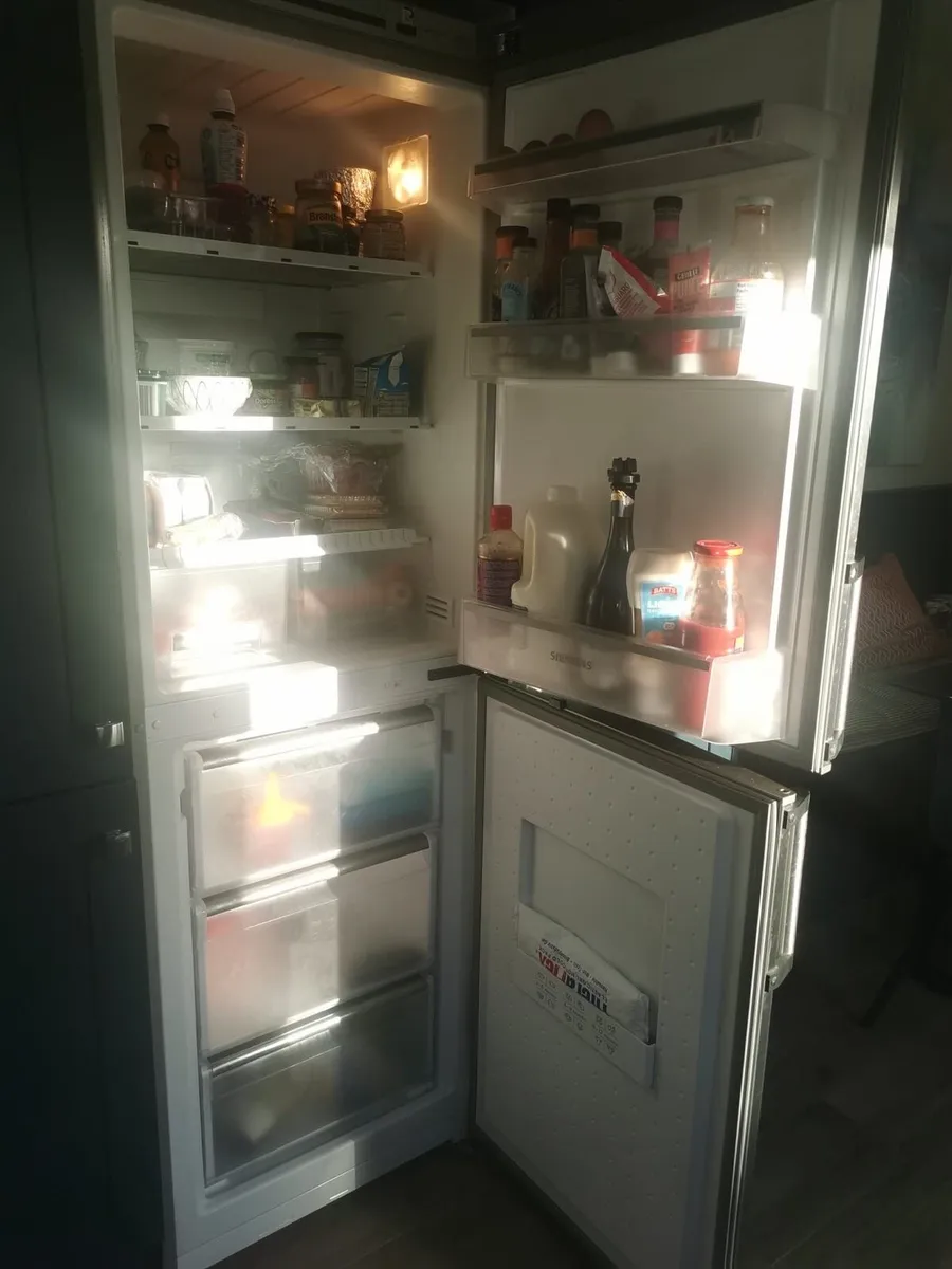Fridge freezer - Image 3