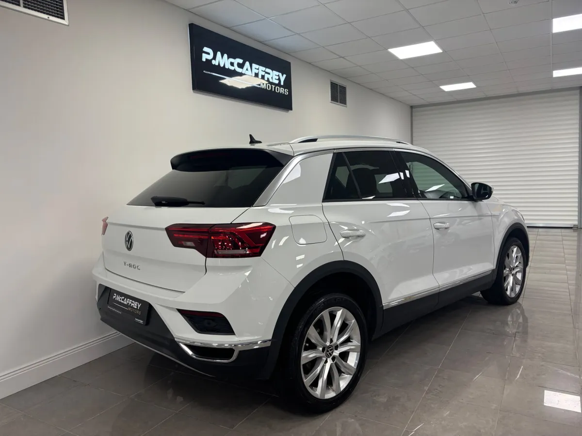 2020 VOLKSWAGEN T-ROC 2.0 TDI SPORT 150 BHP AUTO - Image 3