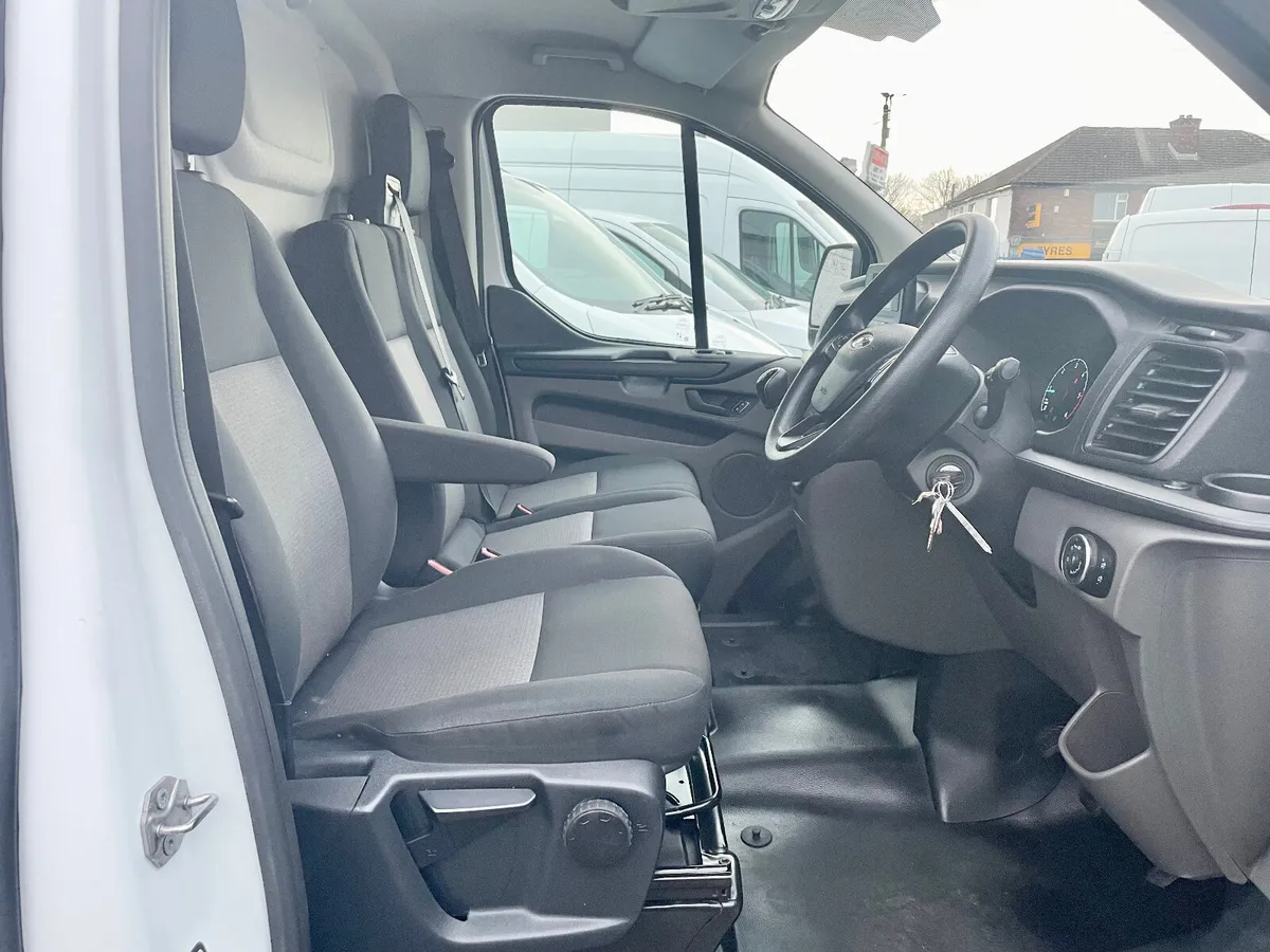 Ford Transit Custom 300L2  2.0TDCI 130PS LWB,2022 - Image 4
