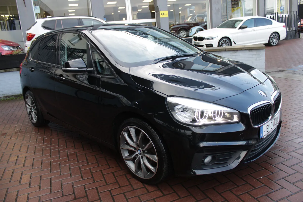 218D ACITVE TOURER X-DRIVE 5DR ESTATE AUTO  // 1 O - Image 2