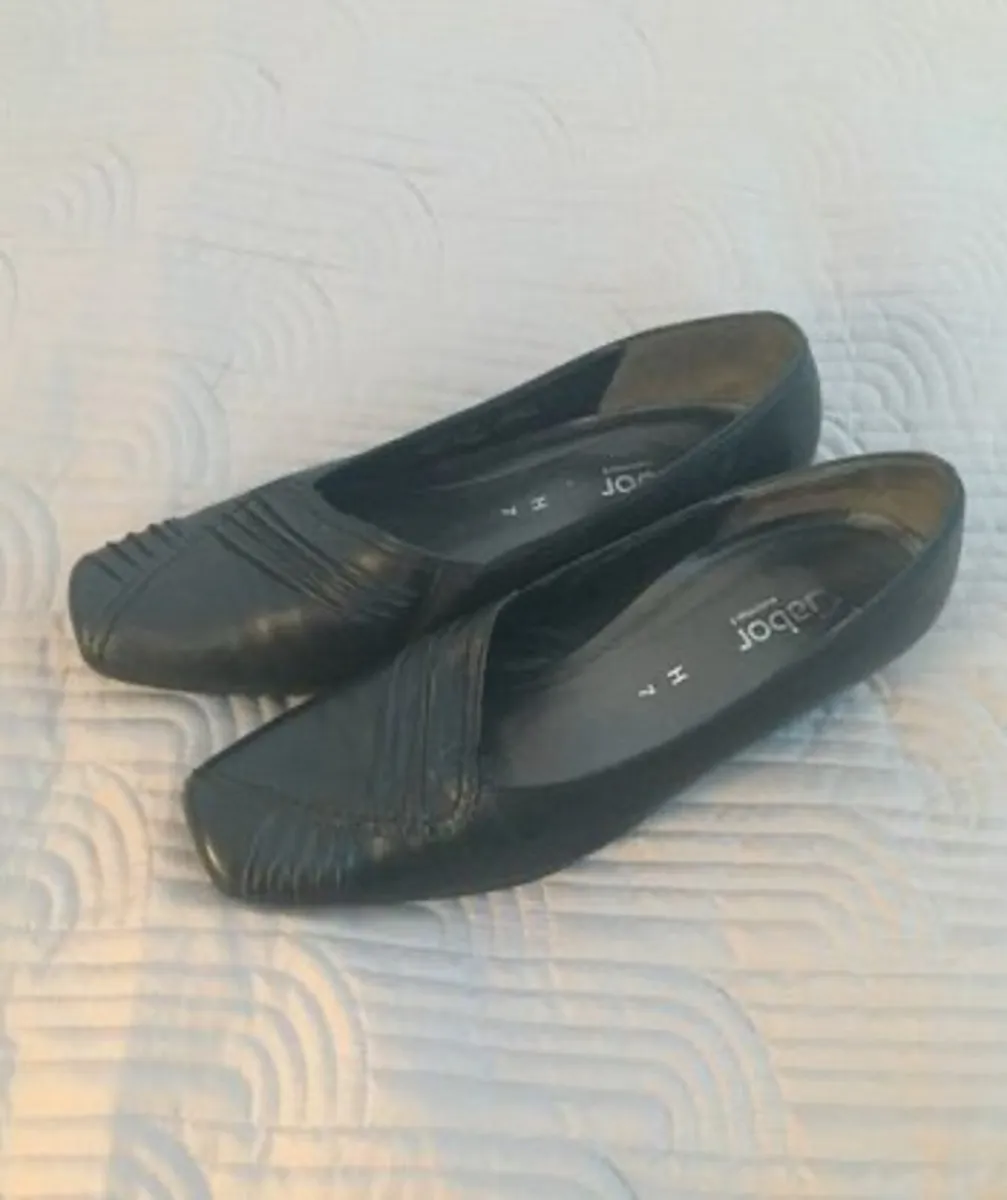Gabor shoes Size 7 - Image 1
