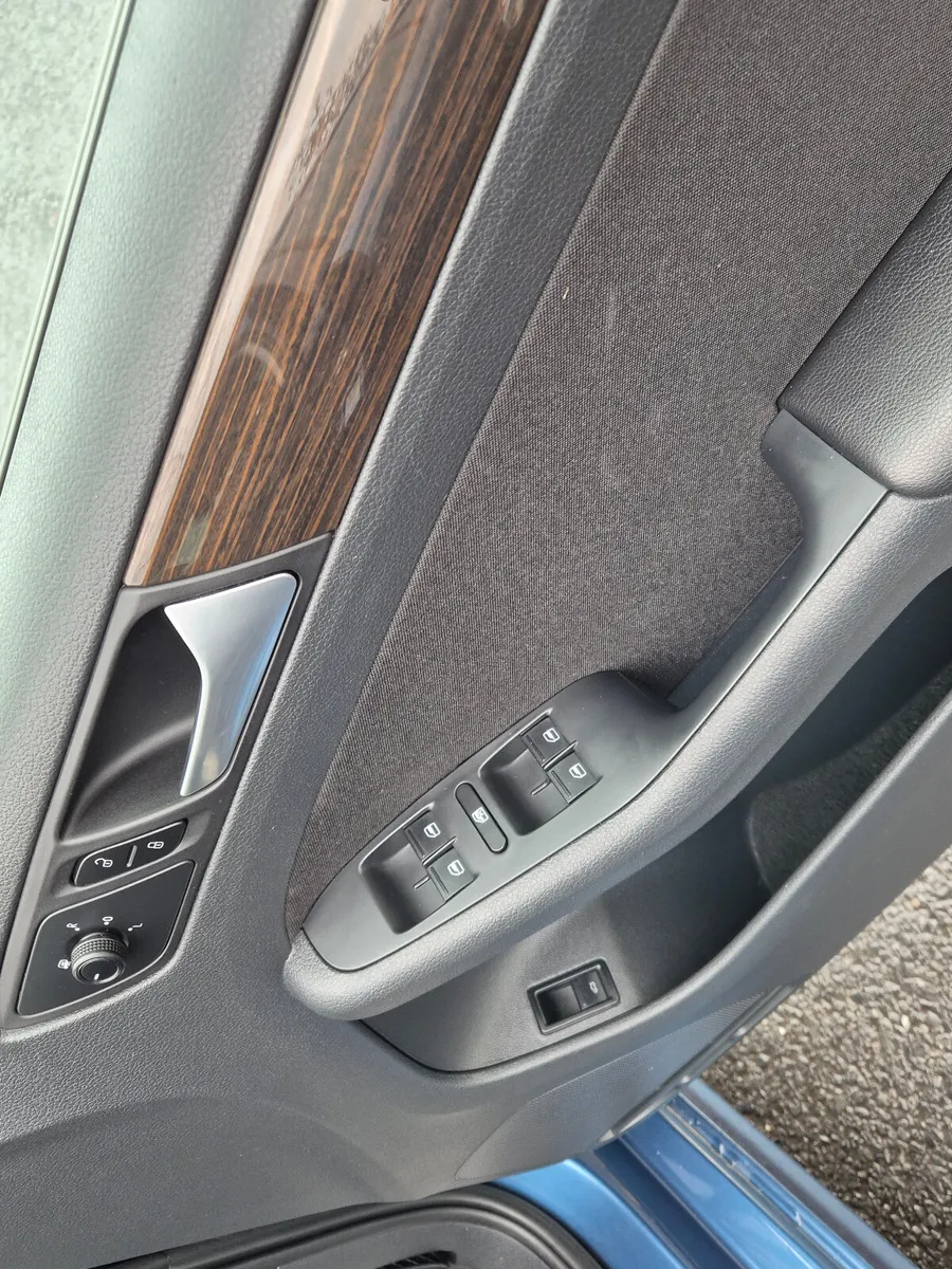 2017 Volkswagen Jetta  CL 2.0 TDI - Image 4