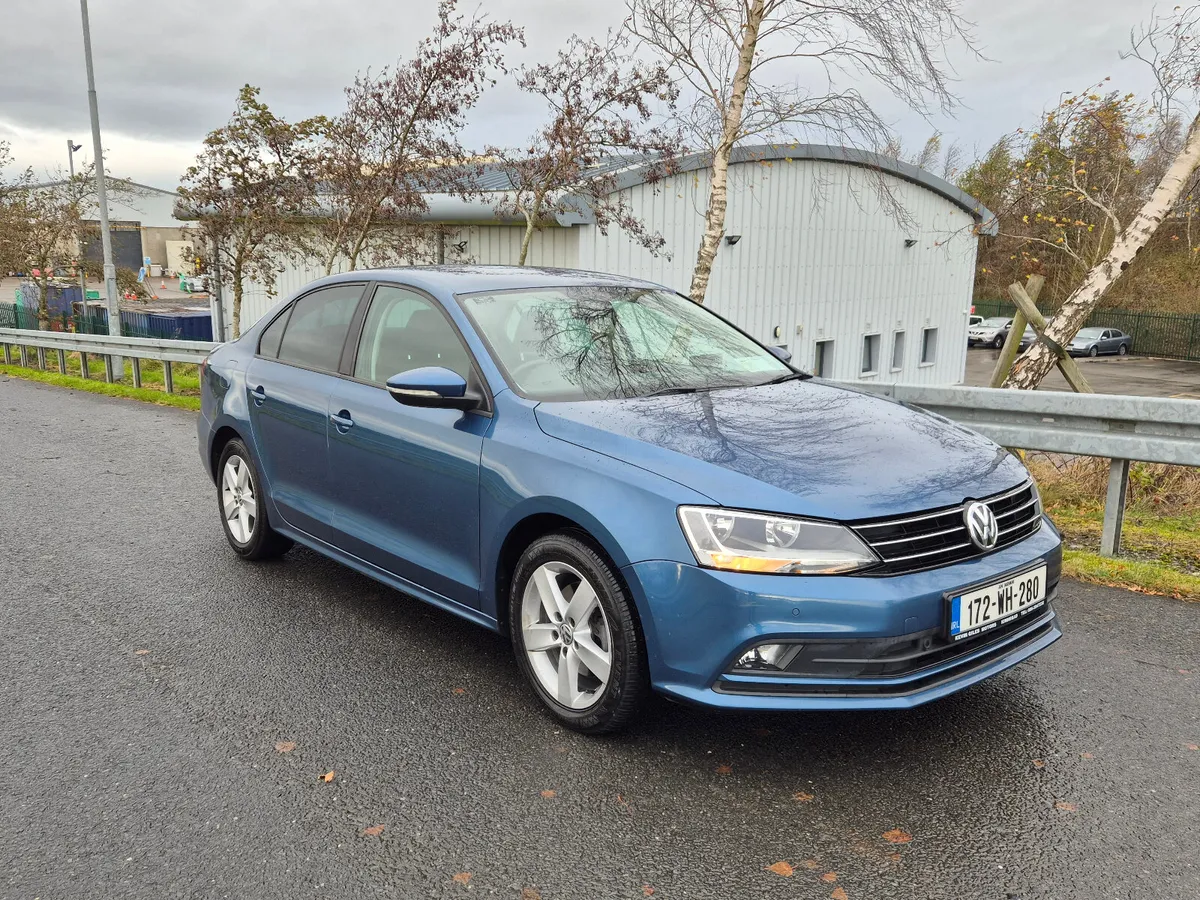 2017 Volkswagen Jetta  CL 2.0 TDI - Image 3