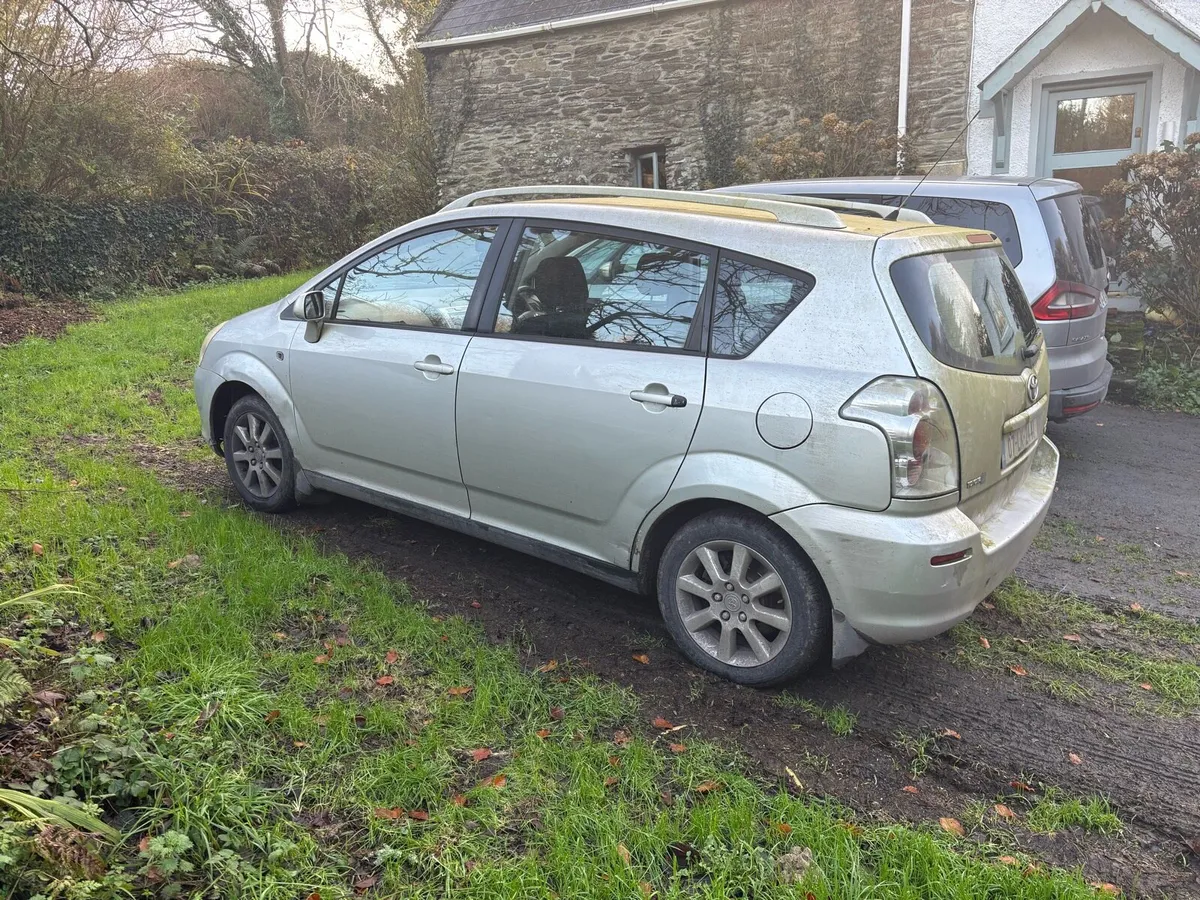 Toyota Corsa Verso 7 seater - Image 2